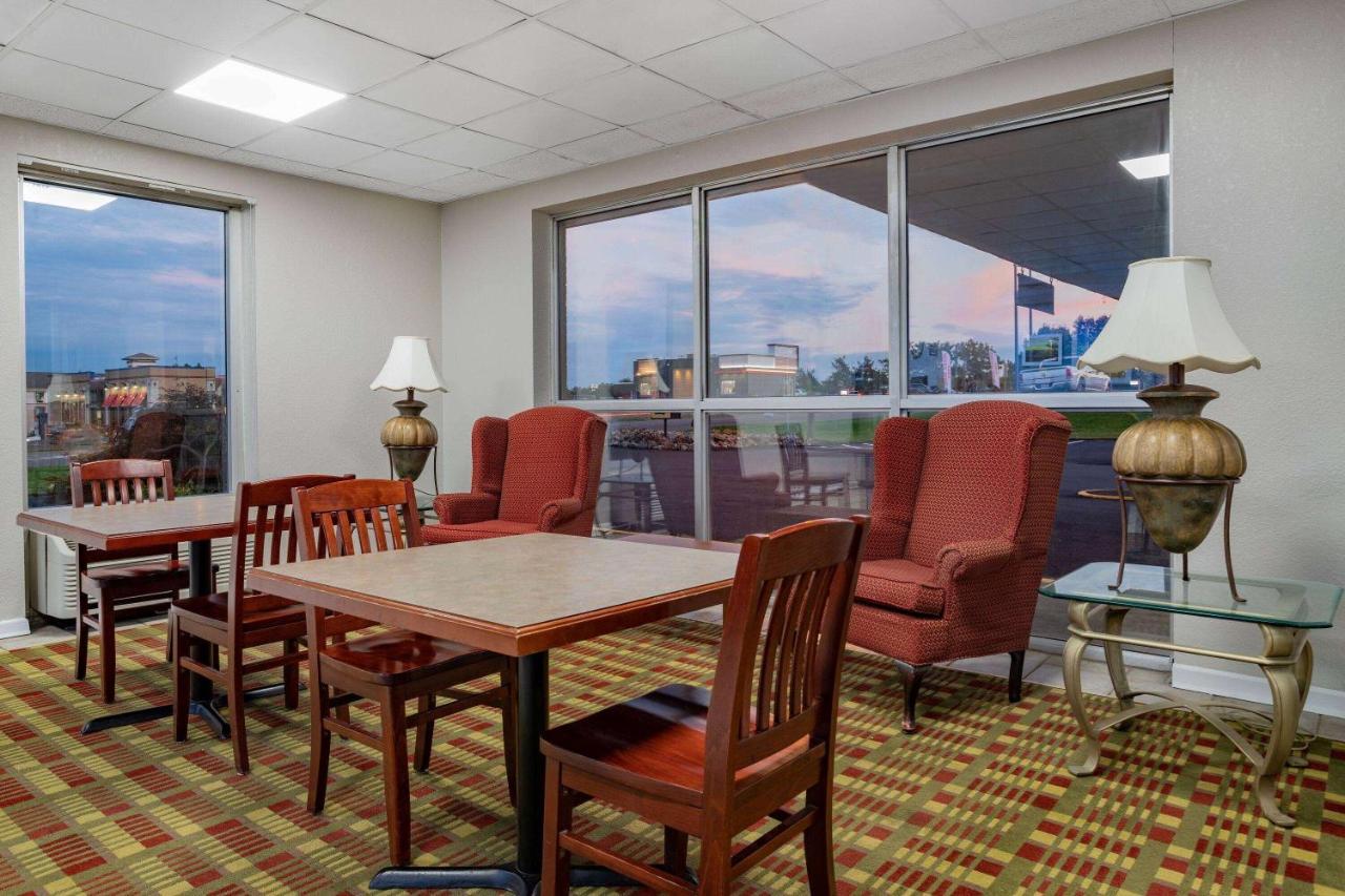 Days By Wyndham Hotel