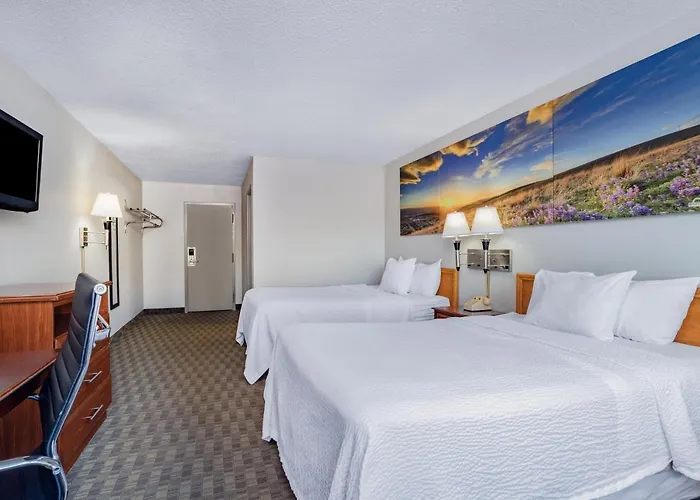 Days Inn By Wyndham Cambridge